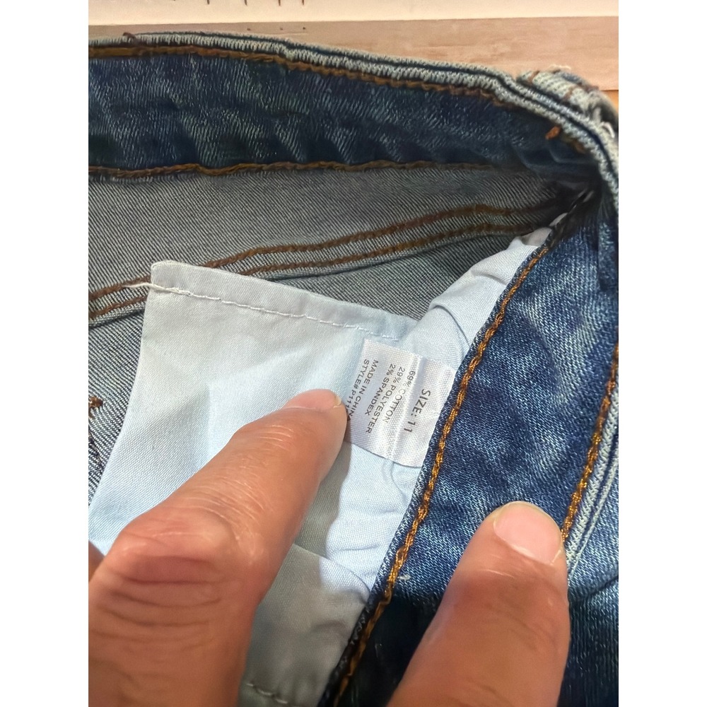 Fashion Nova Embroidered Flare Jeans Medium Wash Distressed Raw Hem Size 11 - Picture 3 of 6